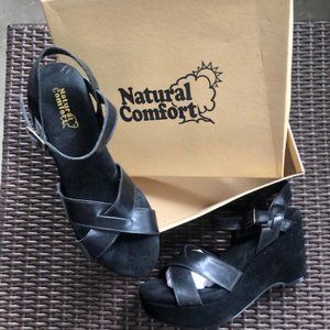 Black suede Size 9 Natural Comfort Wedge